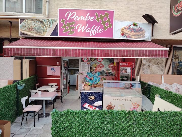 Pembe Waffle