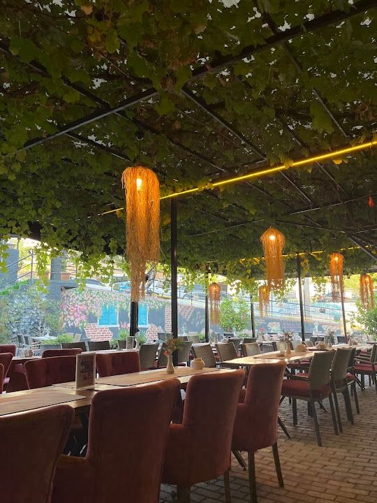 Pera bistro & lounge
