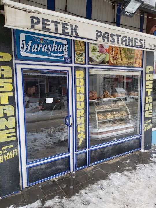 Petek Pastanesi
