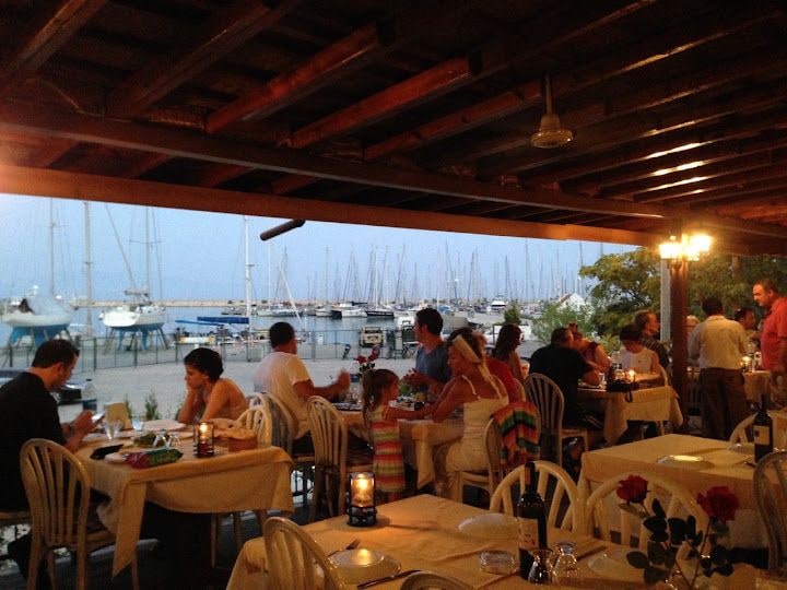 Petek Restoran