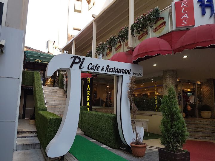 Pi Cafe & Restaurant