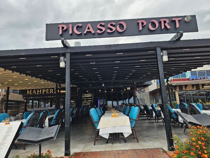 Picasso Port À La Carte