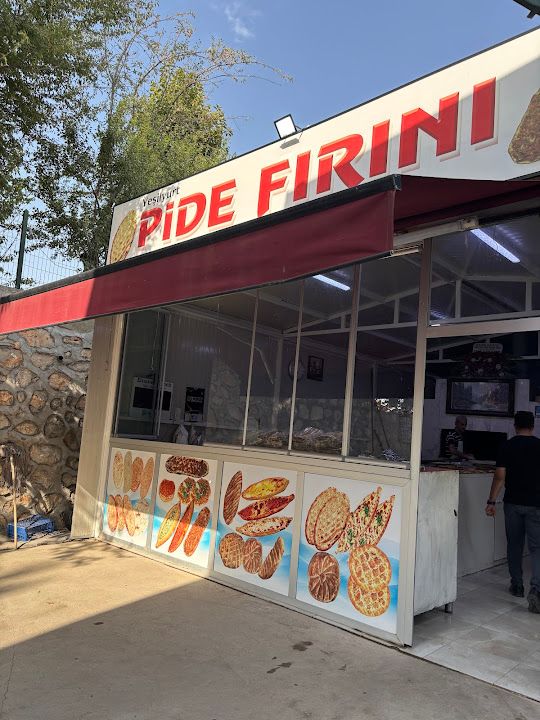 Pide firini