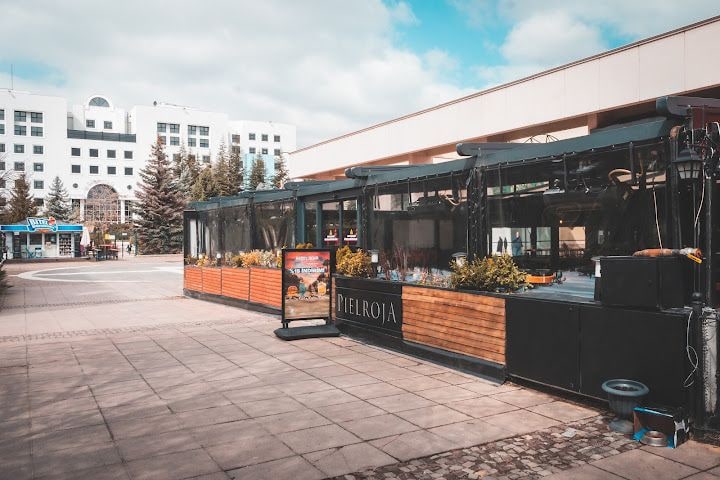 Piel Roja Gastropub & Smokehouse