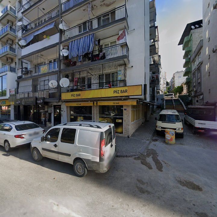 Piiz Bar