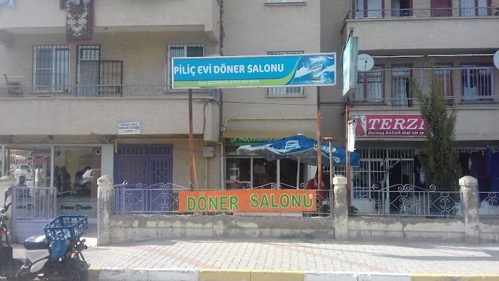 Piliç Evi Döner Salonu
