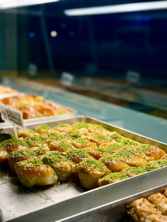 Pınaroğlu Baklava & Dondurma