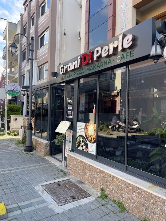Pizza Kuşadası - Grani Di Perle İtalyan Pizza Makarna Salata