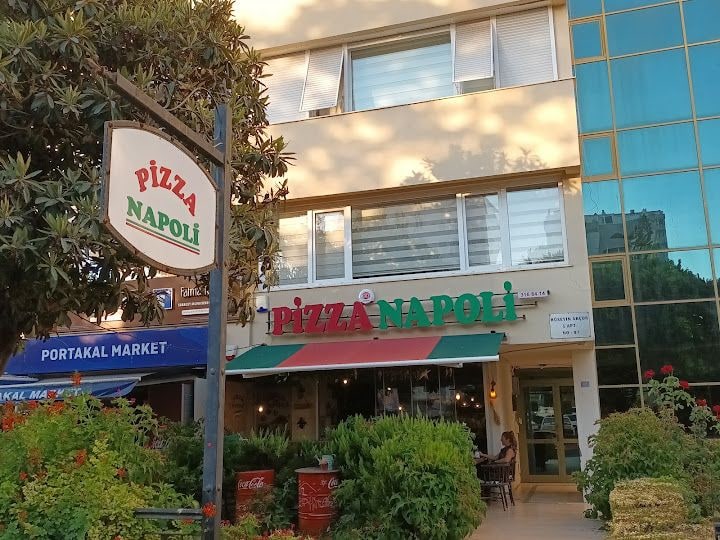 Pizza Napoli