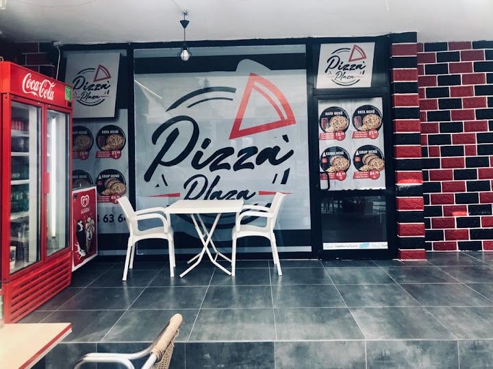 Pizza plaza