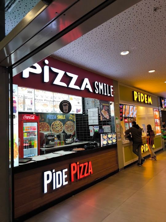 Pizza smile