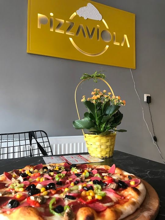 Pizza Viola