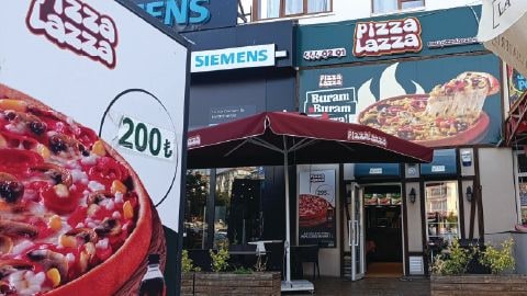 PizzaLazza - Mamak