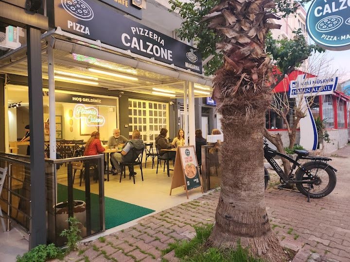 Pizzeria Calzone