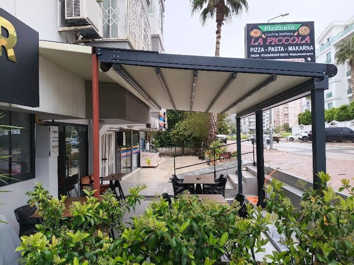 PIZZERIA LA PICCOLA PIZZA MAKARNA