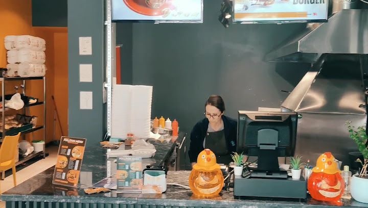 Pollitos Chicken Factory