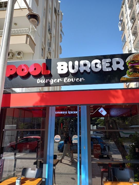 Pool Burger