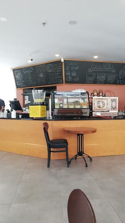 R1 kafe restoran