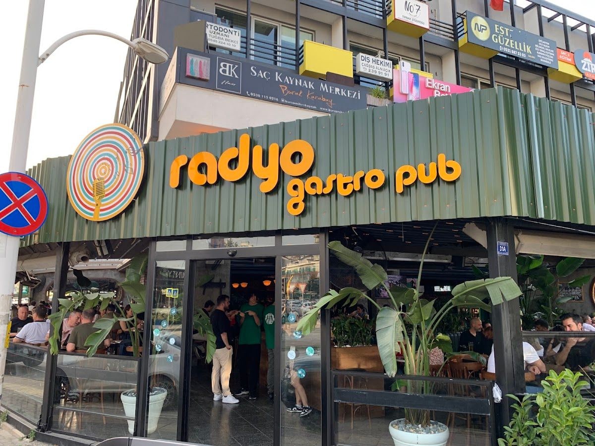 Radyo Gastro Pub