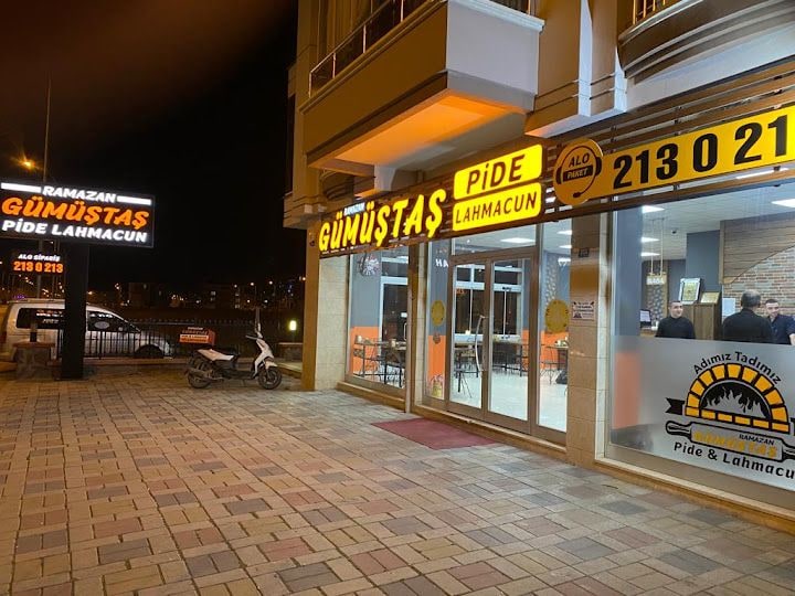 Ramazan Gümüştaş Pide Lahmacun Salonu