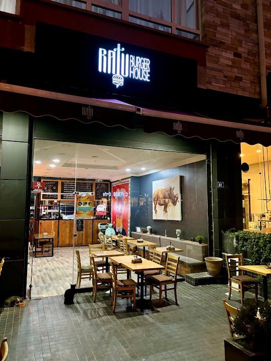 Ratu Burger House