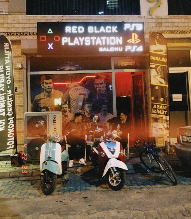 Redblack Playstation Cafe İncirliova