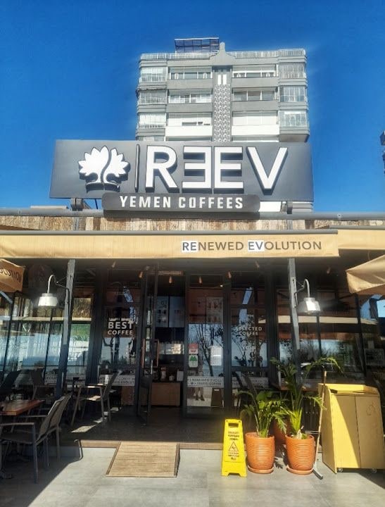Reev Coffee Lara