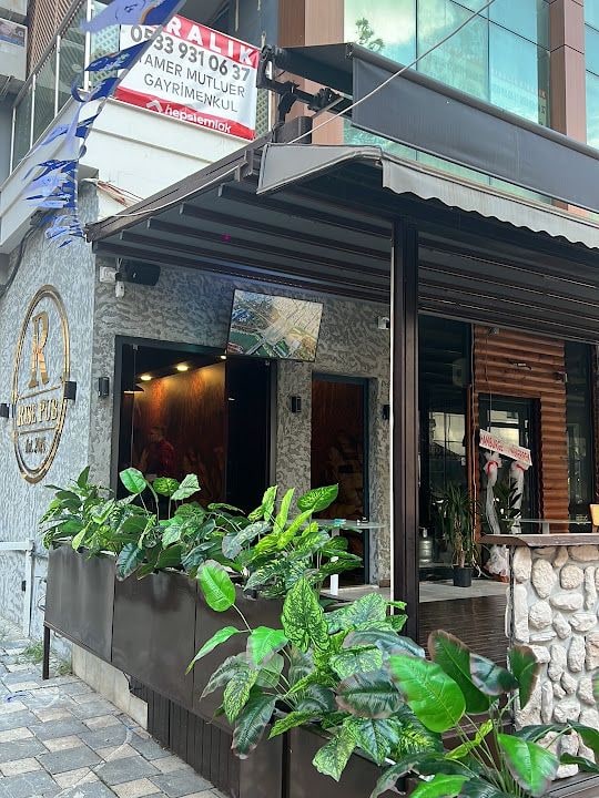 Rise Pub