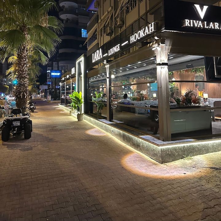 Riva Lara Cafe