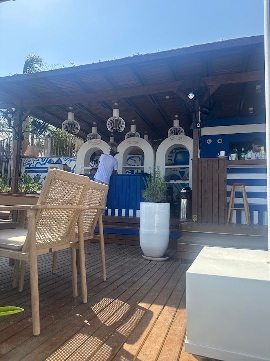 Riviera Beach Lounge