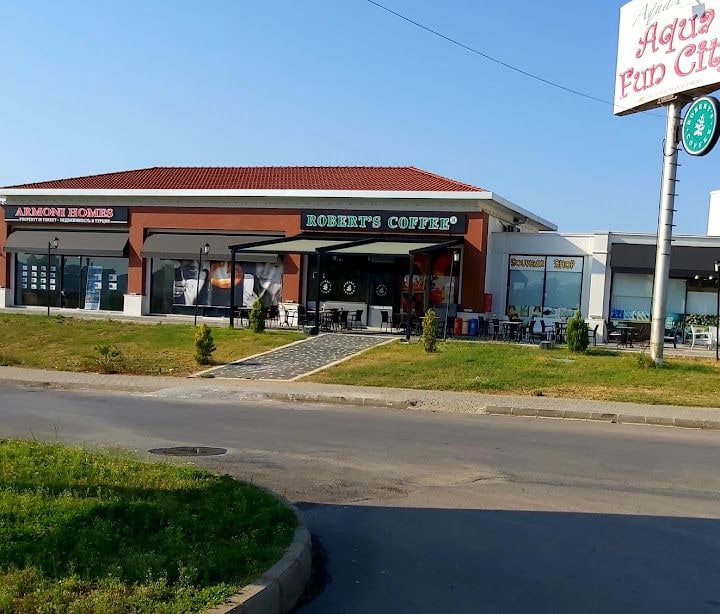 Robert's Coffee (aqua Fun City)