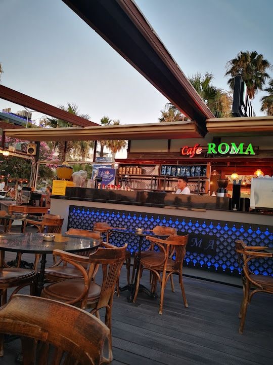 Roma Cafe