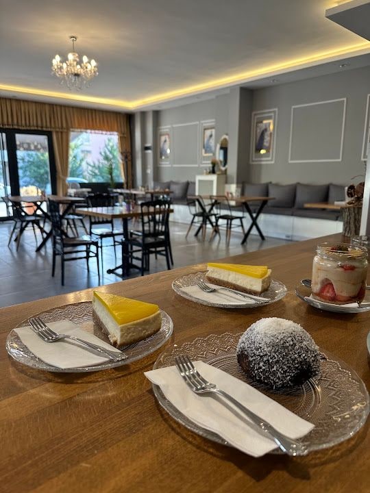 Rona Cafe&tea Room