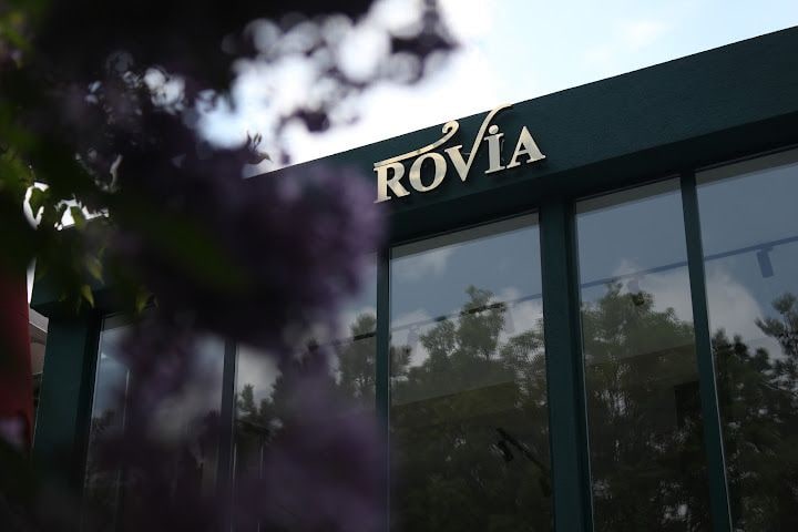 Rovia Coffee Co