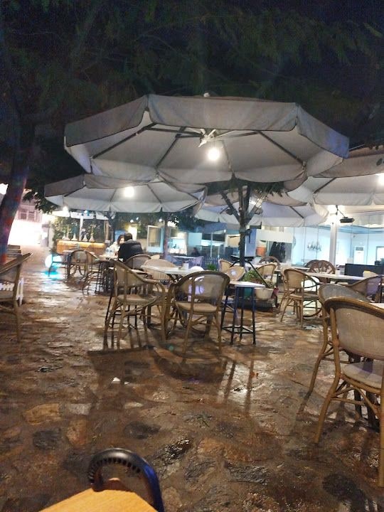 Royal Garden Cafe