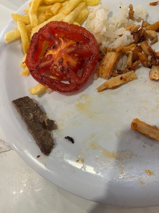 S.s.akdeniz Eğitim Koop. Döner Ve Fastfood Salonu