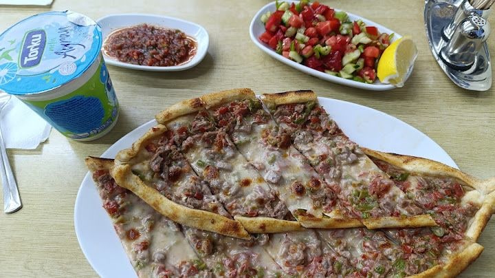 Şahin Pide ve Kebap Salonu