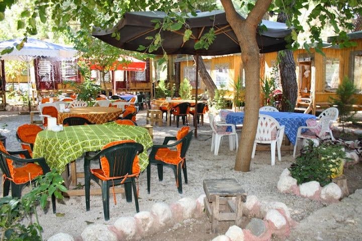 Sakinler Kır Bahçesi Kahvaltı Gözleme
