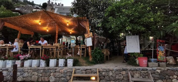 Saklı Bahçe