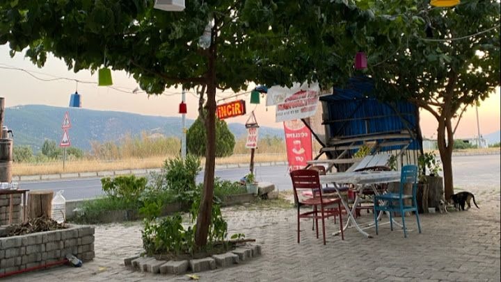 Samet'in Yeri Aile Çay Bahcesi