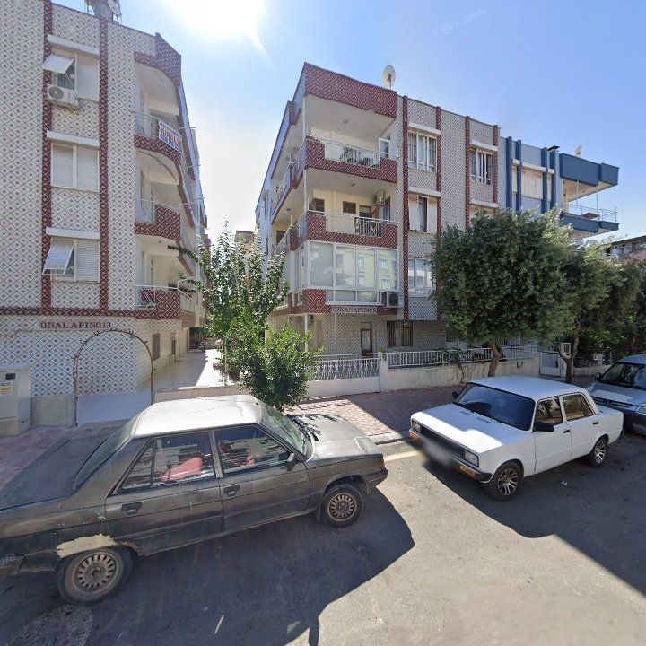 Saniye's Ev Yemekleri Cafe & Bistro Özkan & Uzun