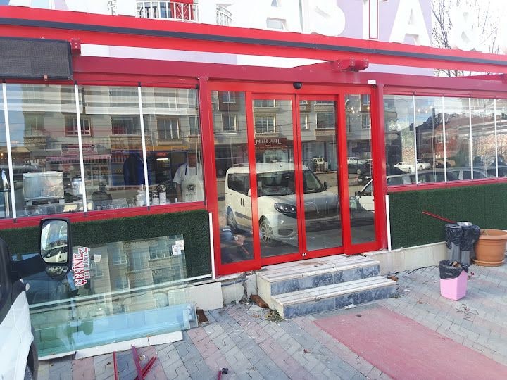 Saray Pastanesi