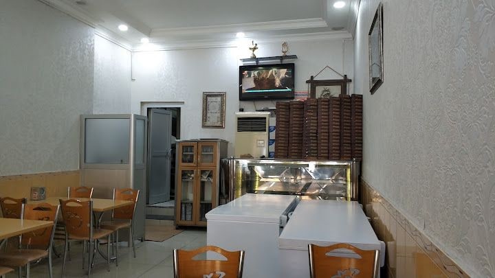 Saray Pastanesi