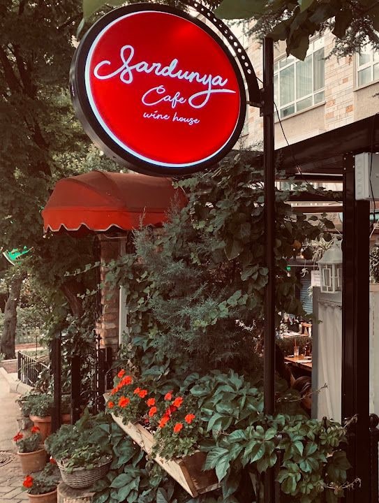 Sardunya Cafe-Winehouse