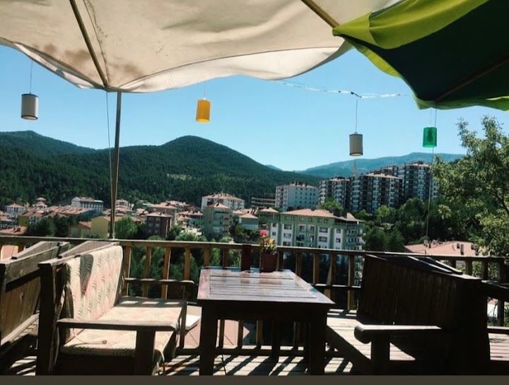 Sarı Tepe Aile Izgara Evi