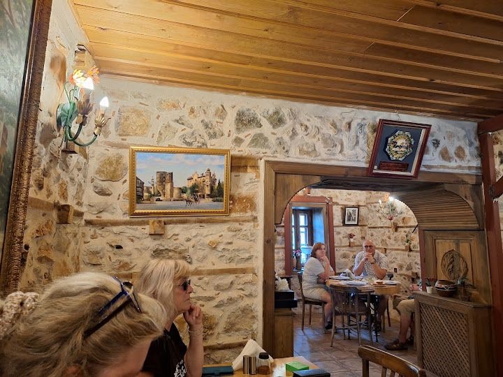 Sarıhacılar Bi Çay Gözleme Evi