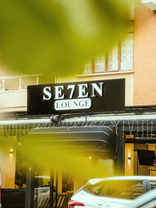 Se7en Lounge