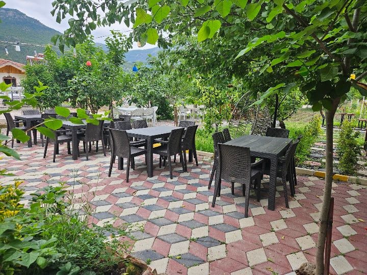 Şen Bahçe