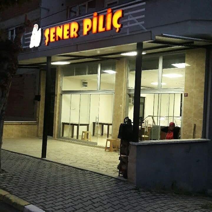 Şener Piliç ve et