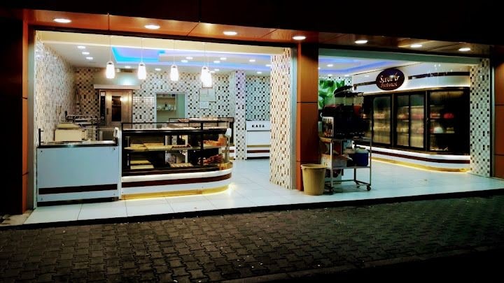 Sevenler Pastanesi yeşilevler